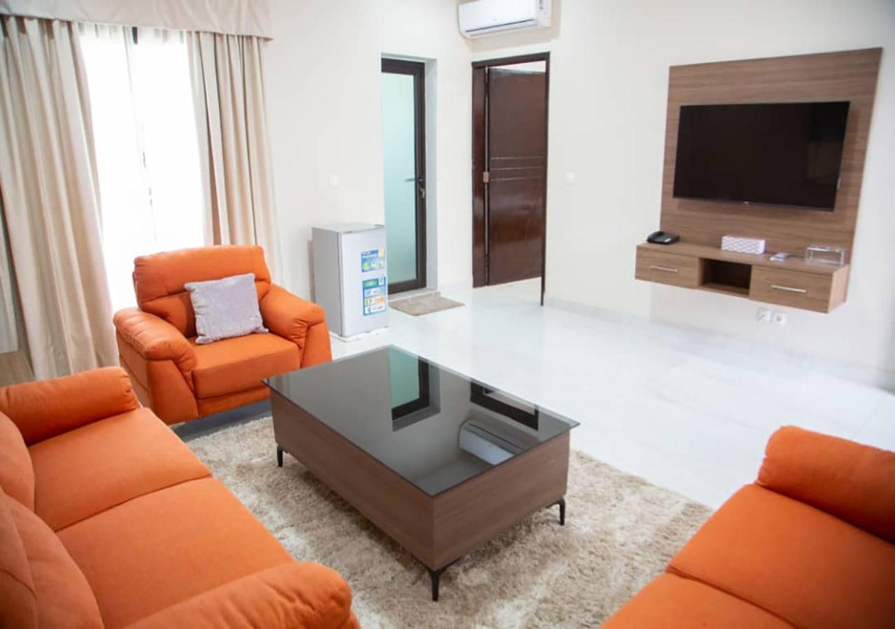 Onyx Hotel Yamoussoukro Buitenkant foto