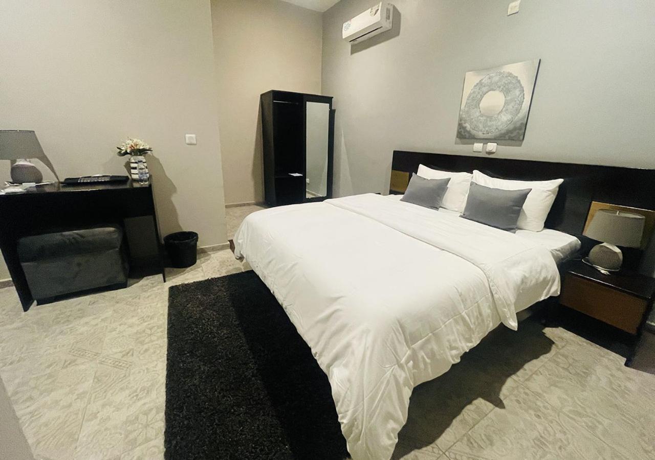 Onyx Hotel Yamoussoukro Buitenkant foto
