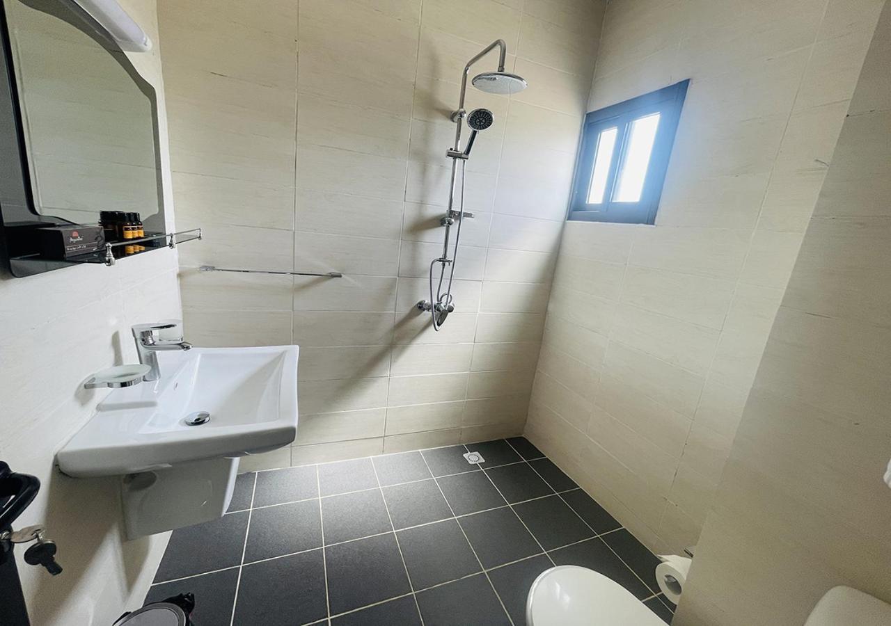 Onyx Hotel Yamoussoukro Buitenkant foto